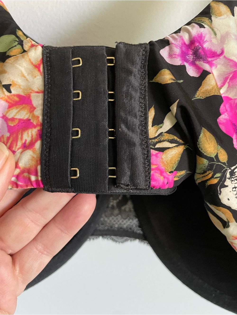 Torrid Curve Floral Skull Print Underwire Bra - Black & Pink size 44DDD - Picture 3 of 4